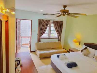 Deluxe tweepersoonskamer — Kata Interhouse Resort by Haii Collection